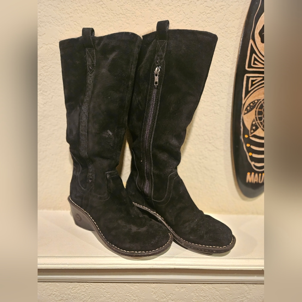 Black, warm, and comfy UGG boots